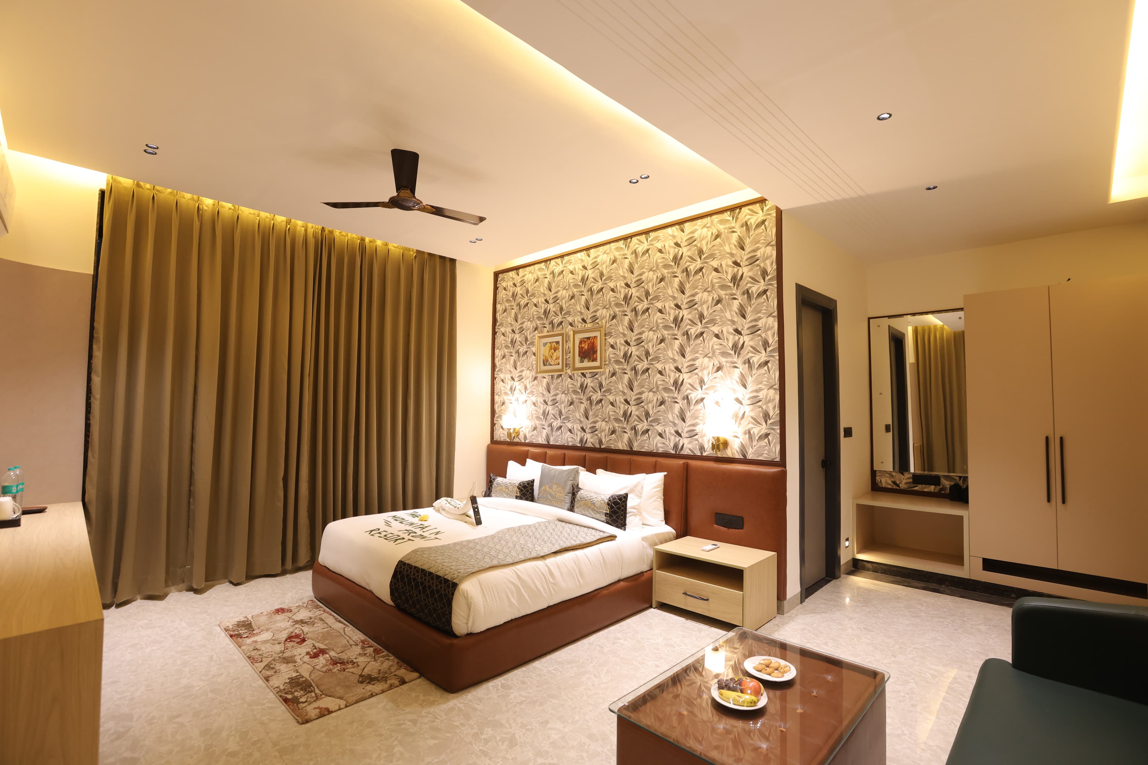 Pines & Teak thumbnail 2